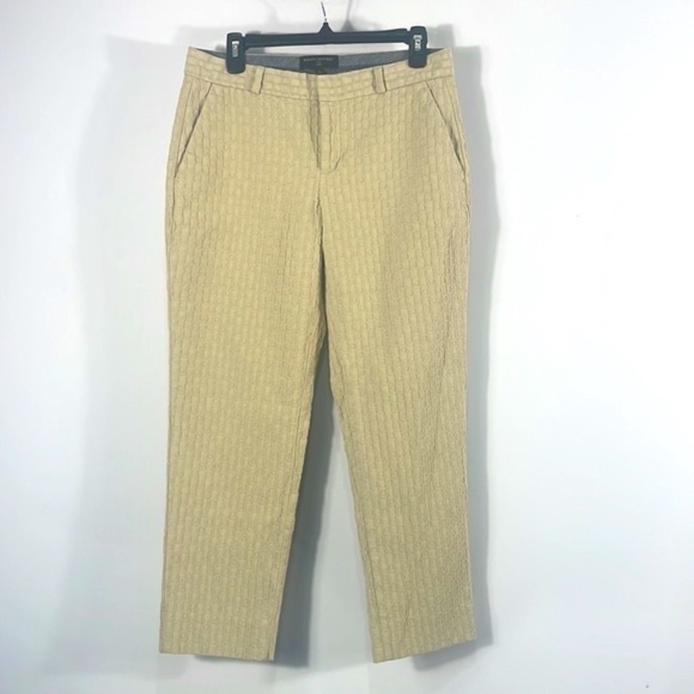 Banana Republic Women’s, Size 4, Khaki, Avery, Textured pants - Picture 5 of 5